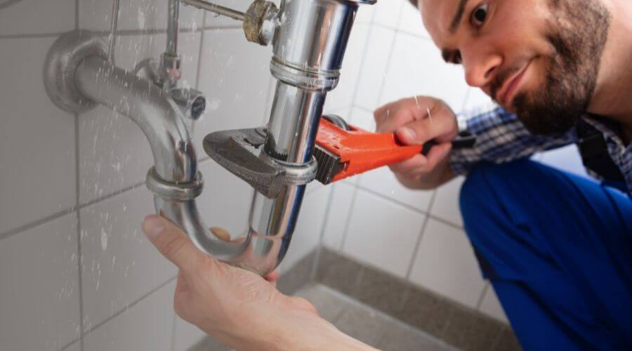 Professional clogged toilet repair services in Worthington, MO